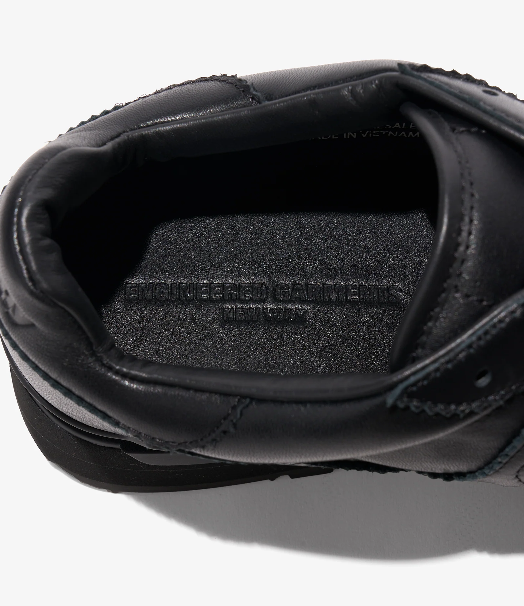 EG x Saucony - Shadow Original Wingtip - Black - Image 7
