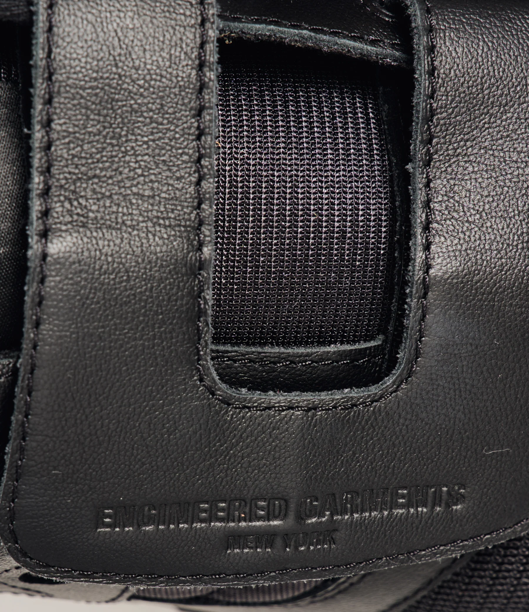 EG x Saucony - Shadow Velcro - Black - Image 6