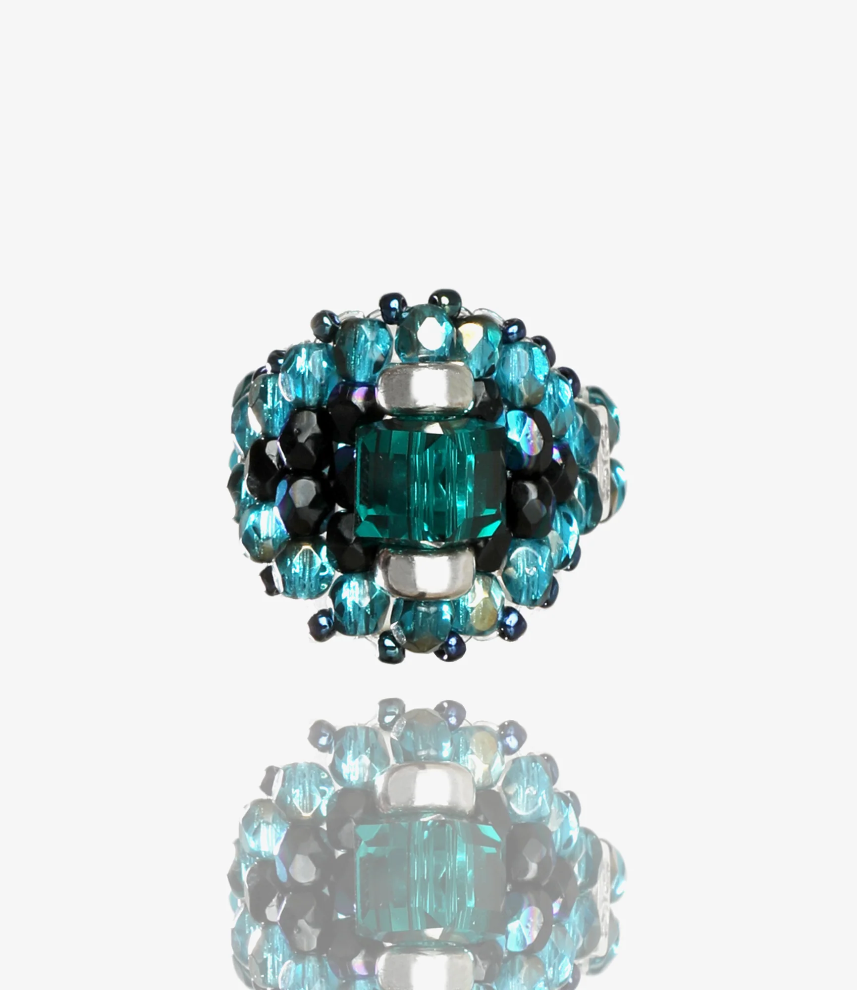 Needles x Tie A Knot - Square Crystal Beads Ring - Green x Blue - Image 2