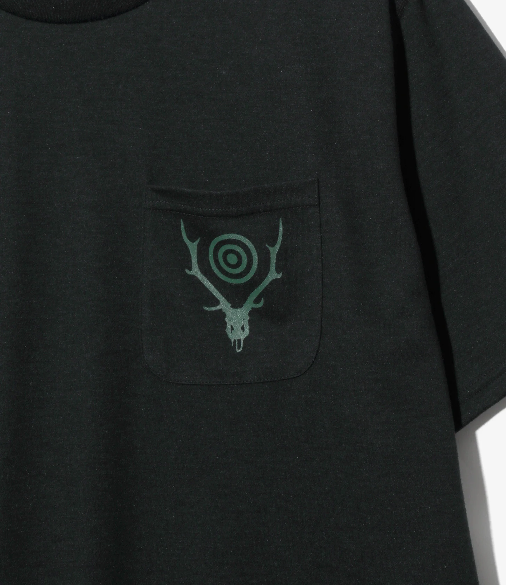 S/S Round Pocket Tee - Black - Circle Horn - Image 2