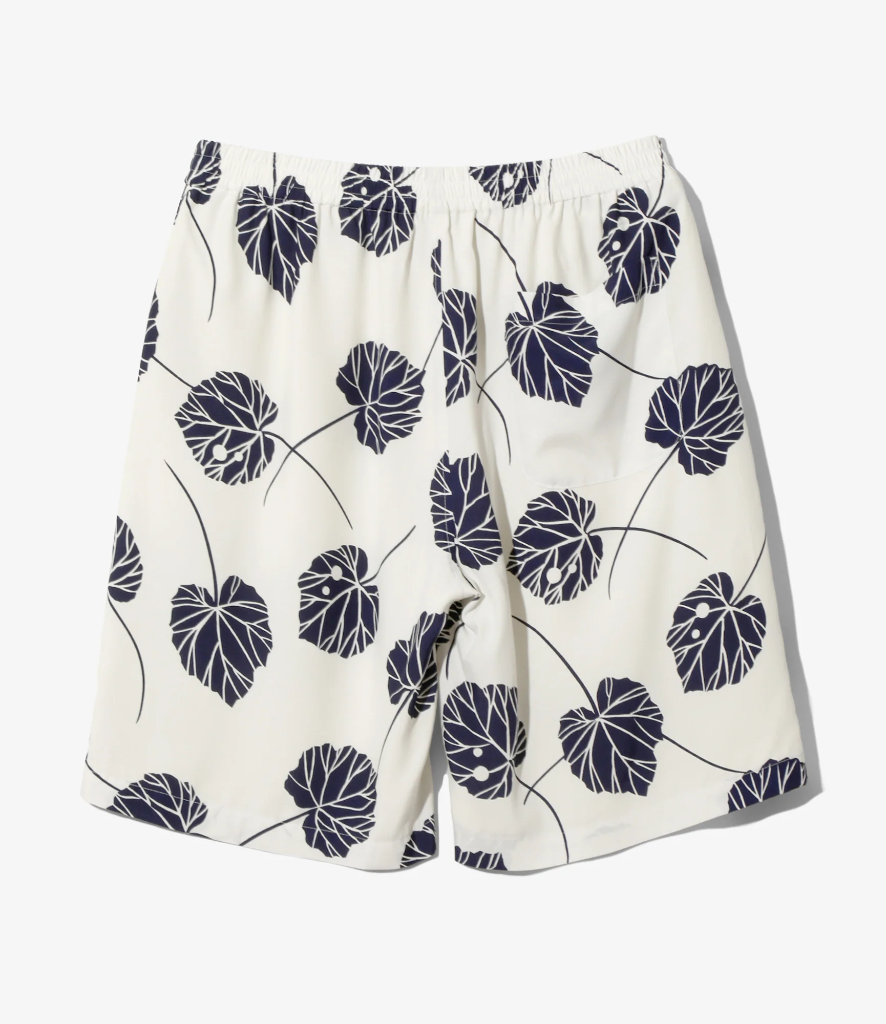String Short - White - Leaf - Image 4