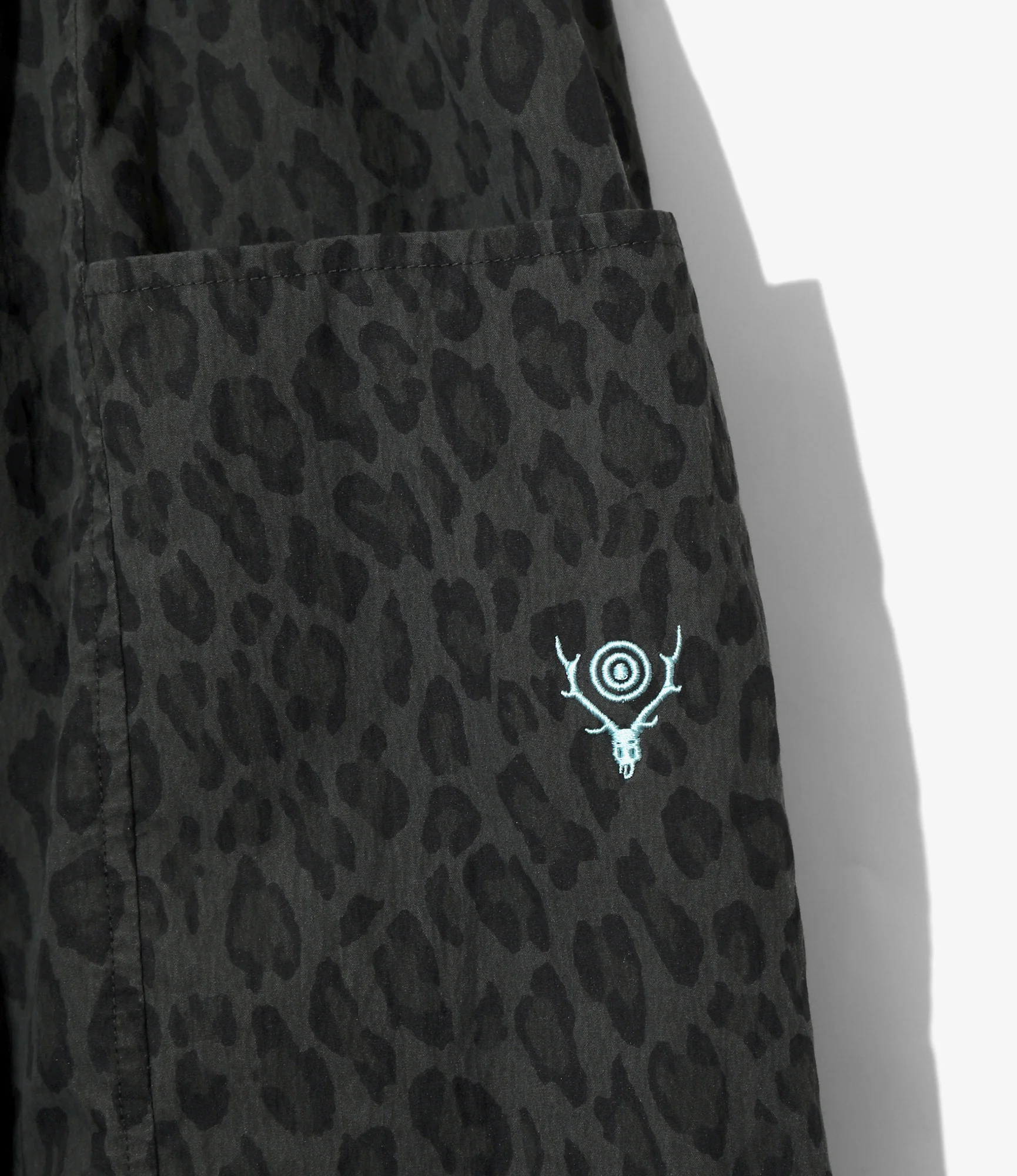 Women's Army String Cropped Pant - Charcoal - C/N Poplin / Leopard - Image 2