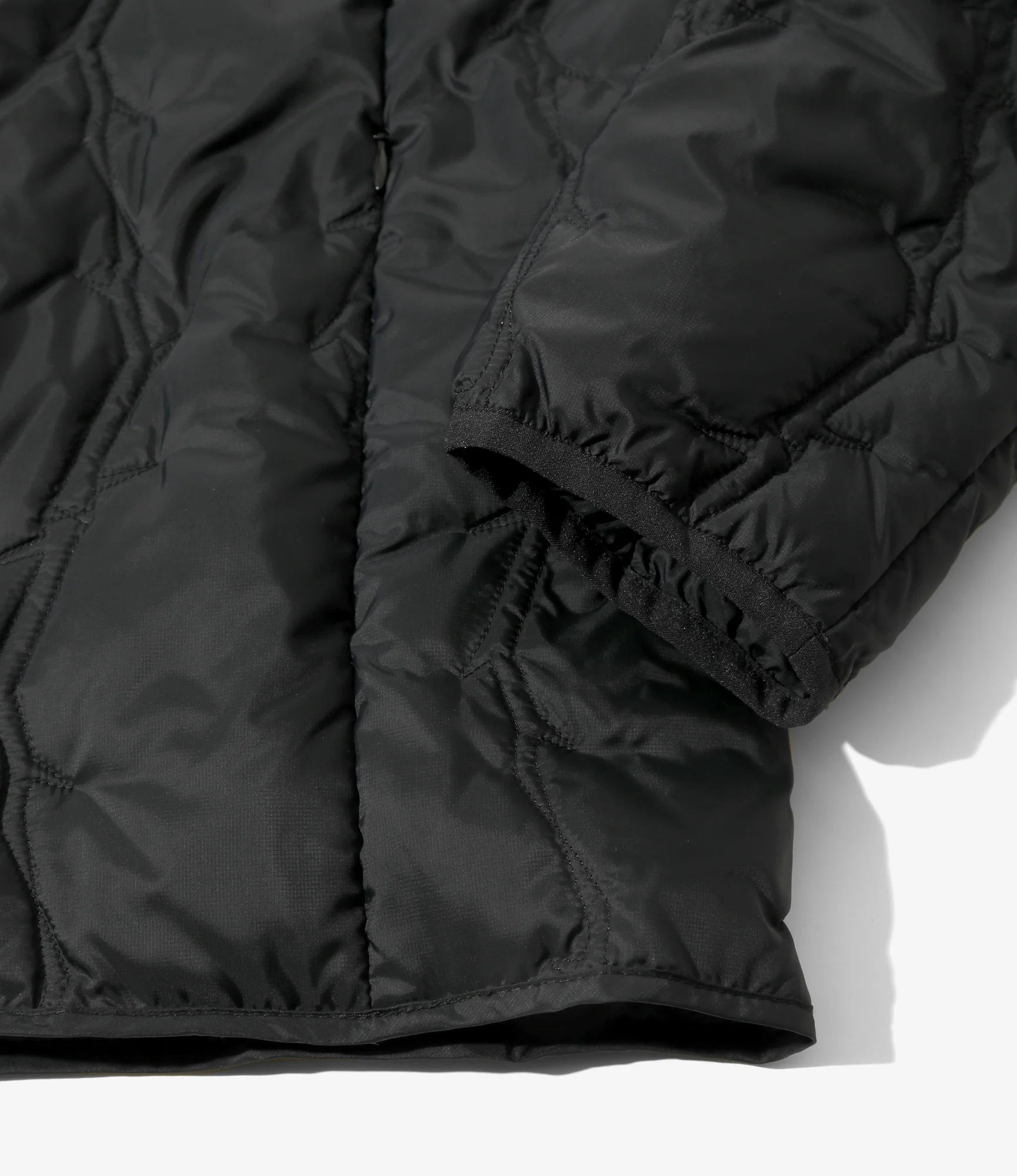 South2 West8 x TAION Inner Jacket - Black - Image 3