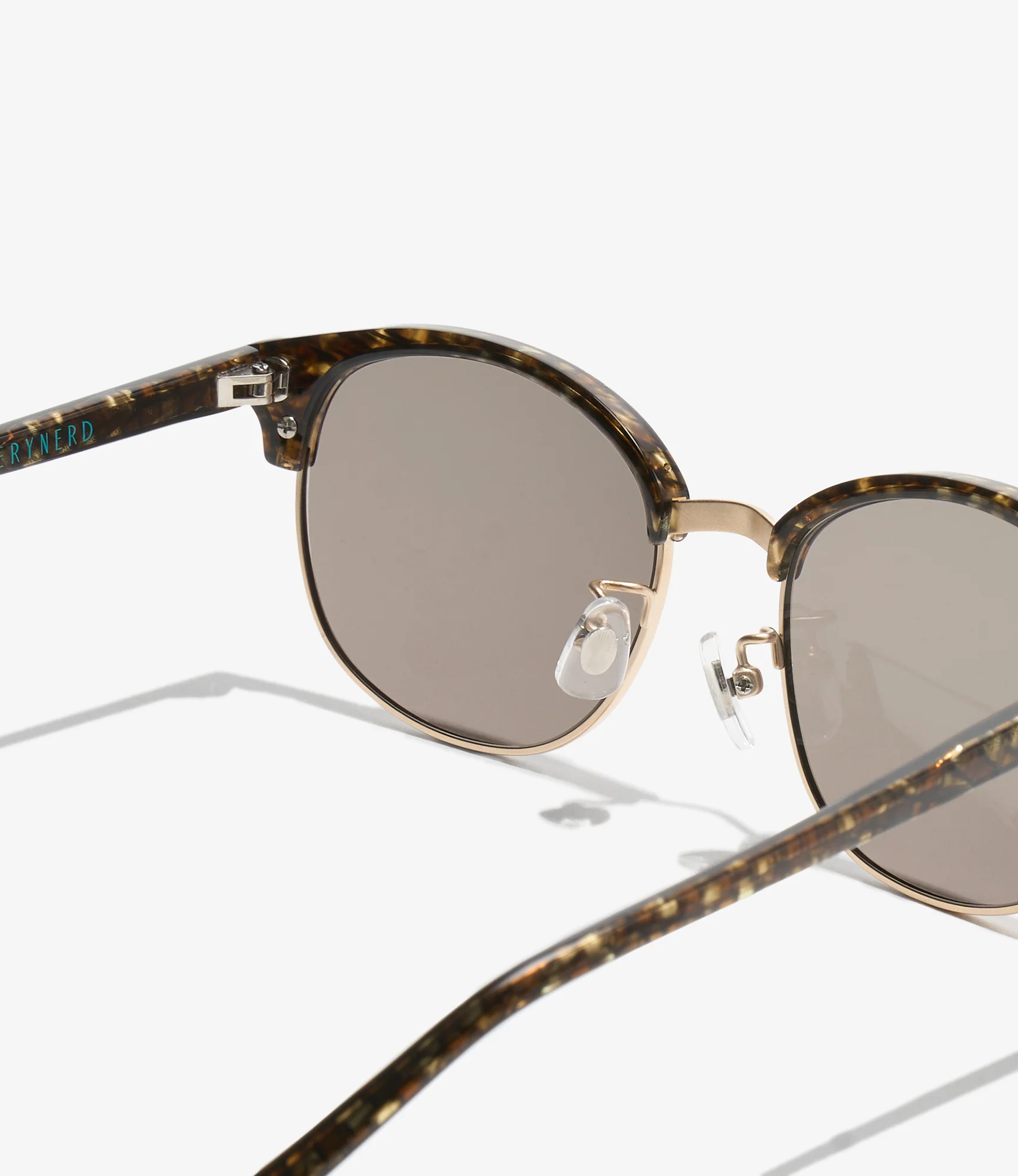 Nepenthes New York x Very Nerd - Hackney - Gold / Black - Image 3